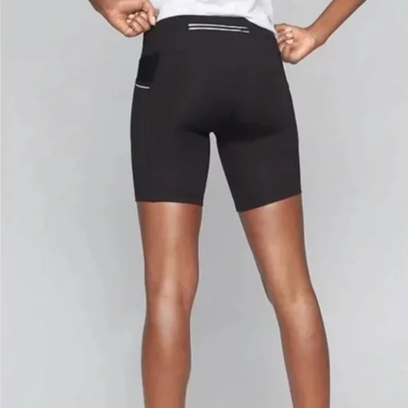 Athleta Women's Black Biker Shorts Medium - Picture 8 of 8